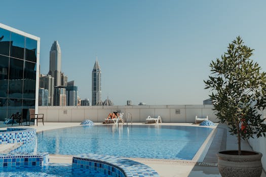 Discover the Best Hotels with Rooftop Pools for a Luxury Stay